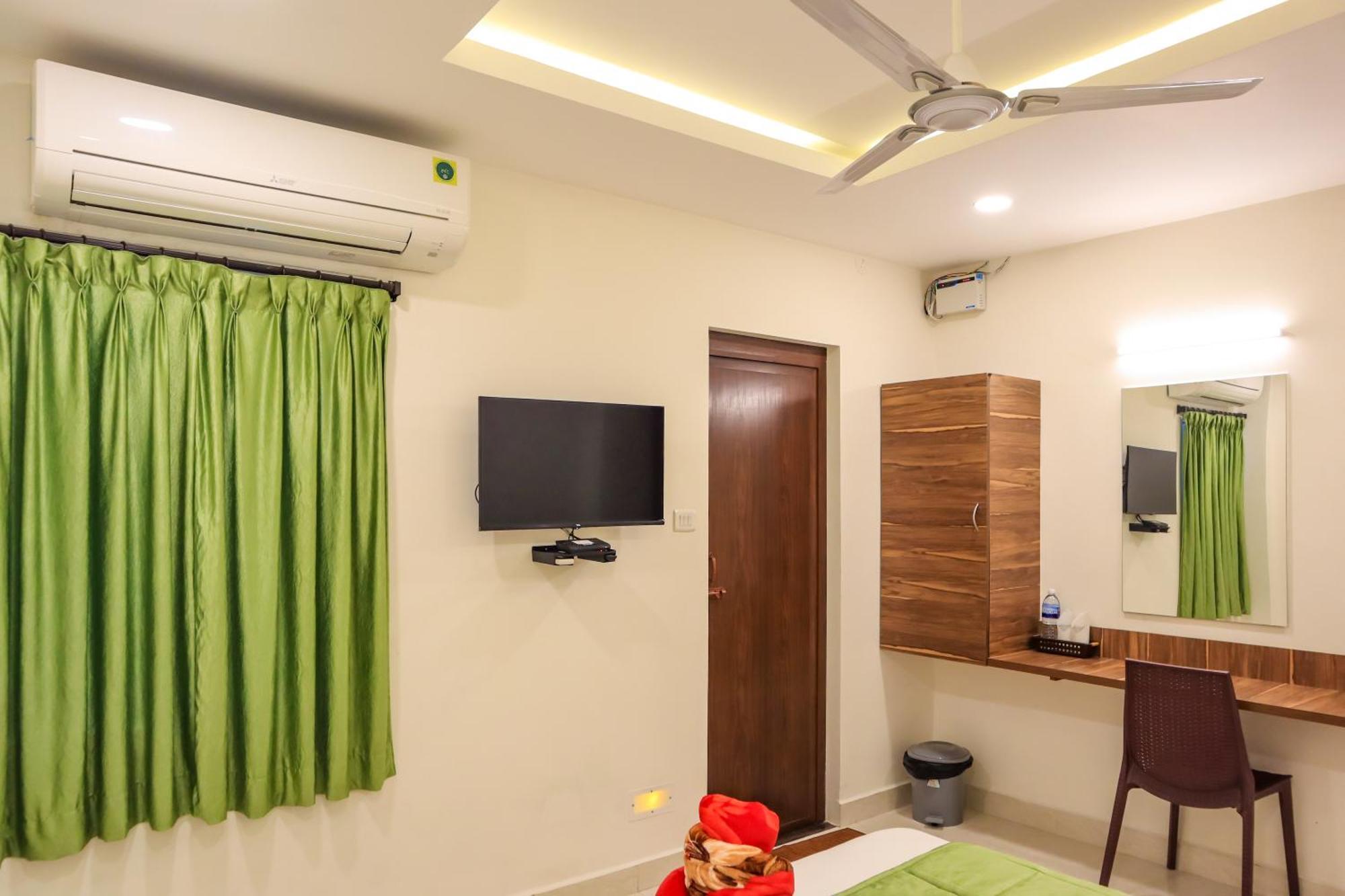 Saara Inn Pondicherry Eksteriør bilde